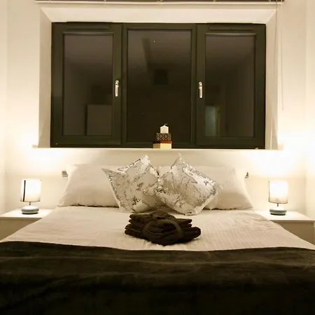Apartment #stayhere 1 - Sleeps 4, Close To Leeds City